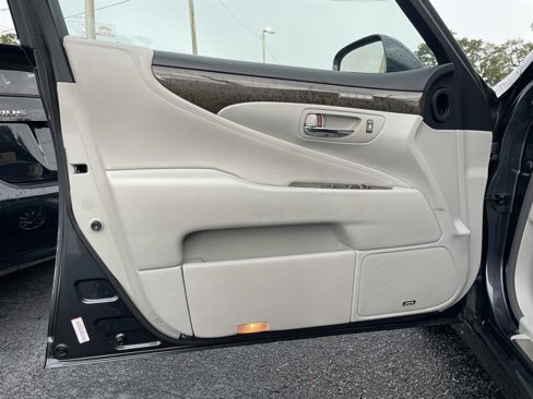 Used 2008 Lexus LS 460 image 35