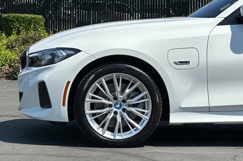 Used 2023 BMW 330e w/ Driving Assistance Package image 26