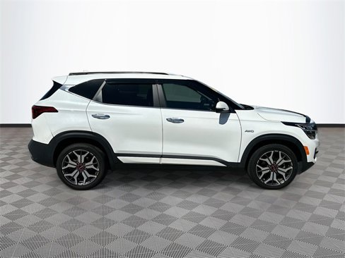 Used 2022 Kia Seltos SX w/ Sunroof Package image 4