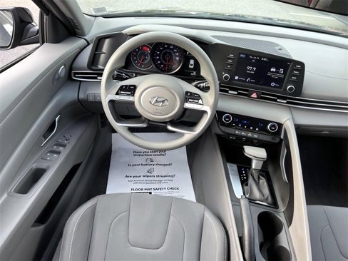 Certified 2023 Hyundai Elantra SEL image 13