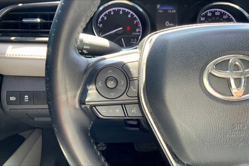 Used 2020 Toyota Camry SE image 23