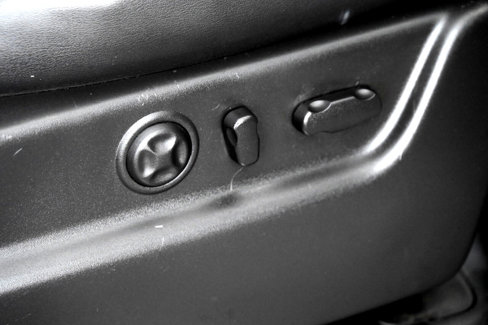 Used 2011 Cadillac Escalade ESV Luxury image 20