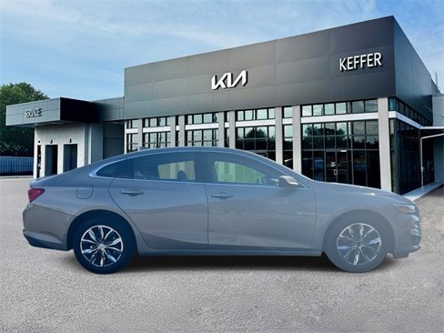 Used 2023 Chevrolet Malibu LT image 9