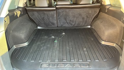 Used 2011 Subaru Outback 2.5i Limited image 11