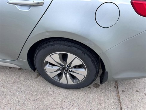 Used 2017 Kia Optima Premium image 6