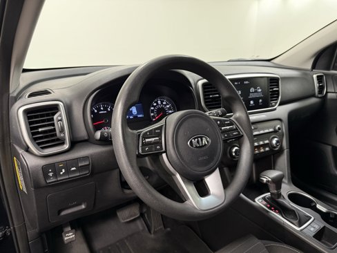 Used 2020 Kia Sportage LX w/ LX Popular Package image 11