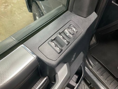Used 2016 Ford F150 XLT w/ Equipment Group 302A Luxury image 8