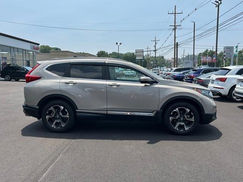 Used 2019 Honda CR-V Touring image 2