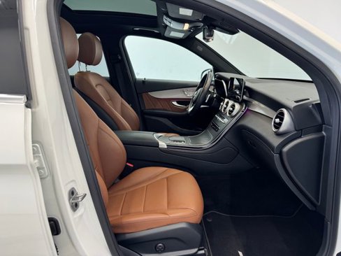 Certified 2021 Mercedes-Benz GLC 300 image 16