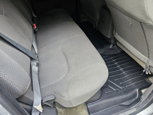 Used 2016 Nissan Frontier SV image 18