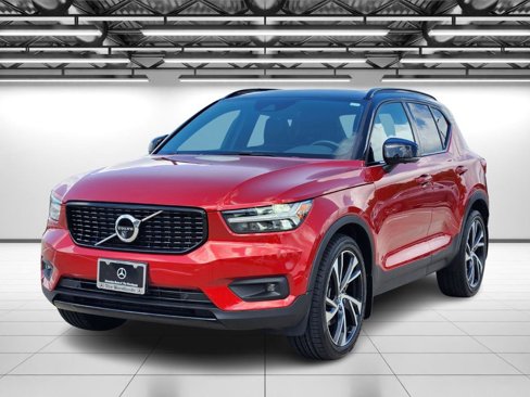 Used 2021 Volvo XC40 T5 R-Design w/ Advanced Package image 5