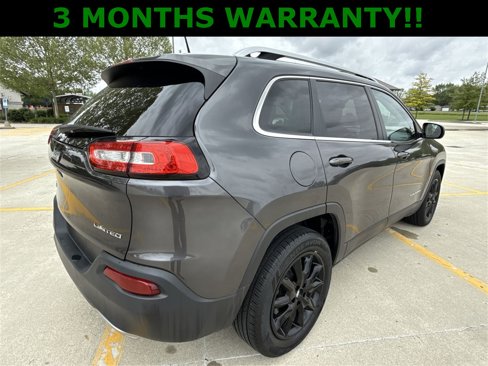 Used 2016 Jeep Cherokee Limited image 37