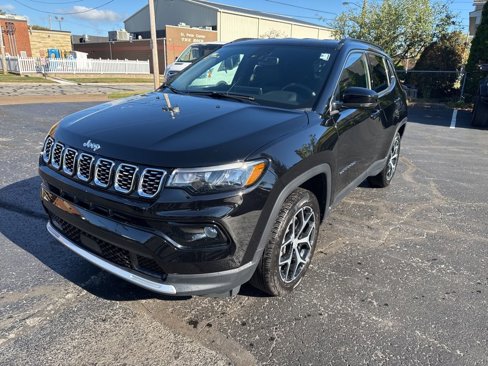 Used 2024 Jeep Compass Limited image 7