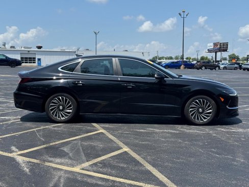 Used 2022 Hyundai Sonata Limited image 2
