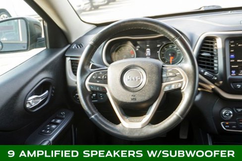 Used 2016 Jeep Cherokee Limited image 10