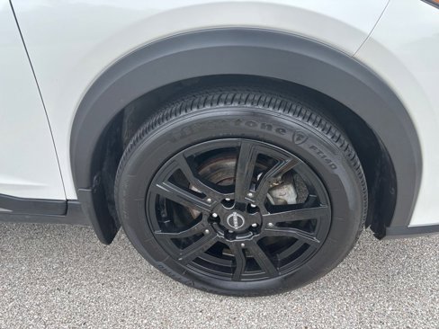 Used 2023 Nissan Kicks SR image 28