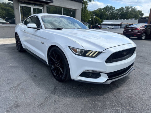 Used 2015 Ford Mustang GT Premium image 8