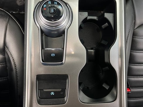 Used 2024 Ford Edge SEL image 40