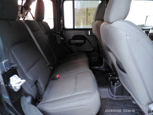 Used 2022 Jeep Wrangler Unlimited Sport image 24
