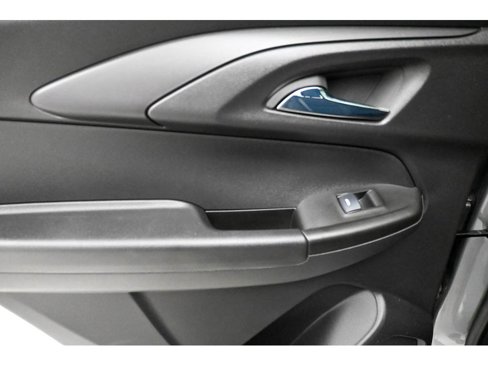 Used 2023 Chevrolet TrailBlazer RS w/ Sun and Liftgate Package image 20