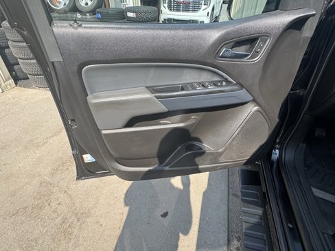 Used 2016 Chevrolet Colorado Z71 image 10