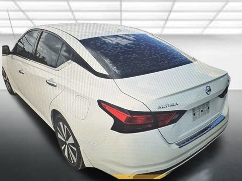 Used 2022 Nissan Altima 2.5 SL image 2