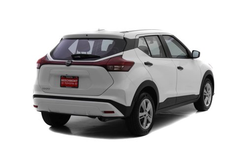 Used 2022 Nissan Kicks S image 2