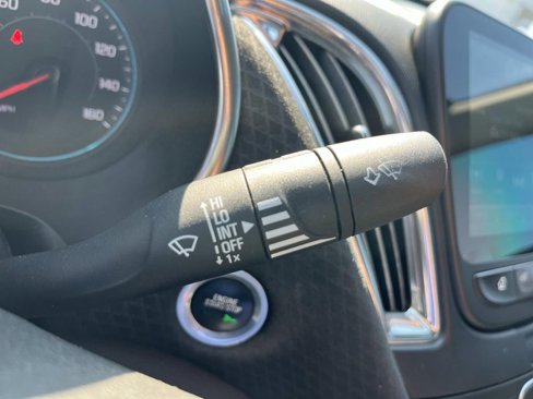 Used 2016 Chevrolet Malibu LT image 21