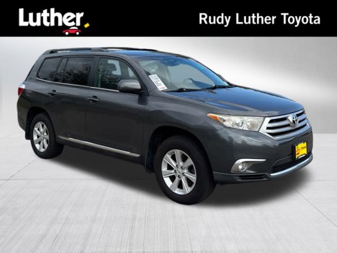 Used 2011 Toyota Highlander SE image 1