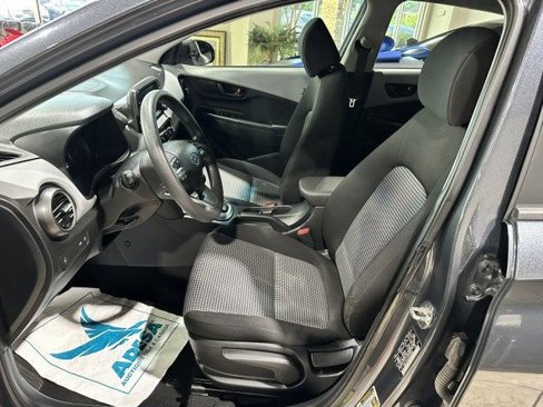 Used 2019 Hyundai Kona SE image 17