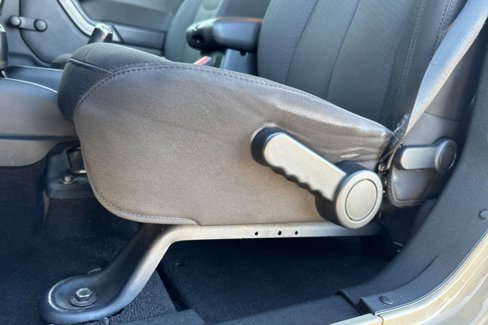 Used 2018 Jeep Wrangler Unlimited Sport w/ Connectivity Group image 13