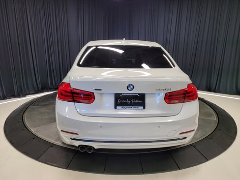 Used 2017 BMW 330i xDrive Sedan image 10