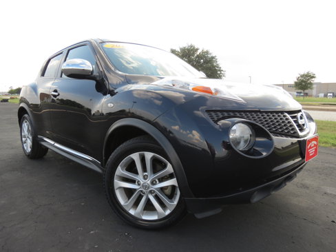Used 2011 Nissan Juke SL w/ Chrome Pkg image 2