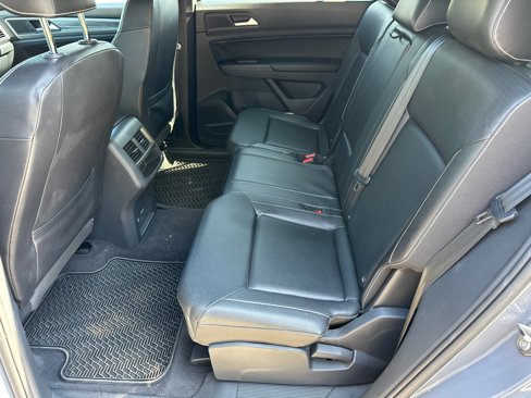 Used 2020 Volkswagen Atlas Cross Sport SE w/ Panoramic Sunroof Package image 21