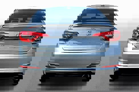 Used 2016 Hyundai Sonata SE image 4