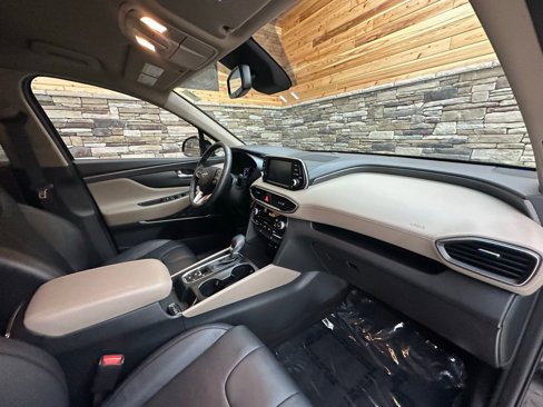 Used 2020 Hyundai Santa Fe SEL w/ Convenience Package image 13