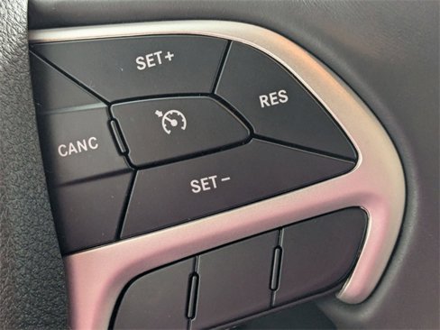 Used 2018 Jeep Cherokee Trailhawk w/ Comfort/Convenience Group image 16