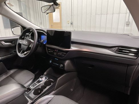Used 2024 Ford Escape SE image 27