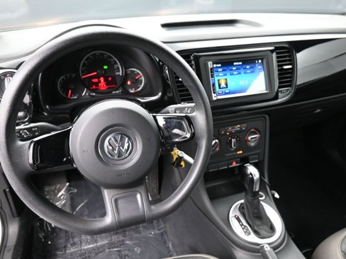Used 2015 Volkswagen Beetle 1.8T image 19