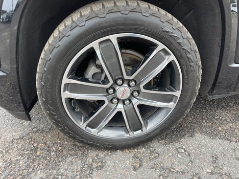 Used 2018 GMC Acadia Denali w/ Technology Package image 18