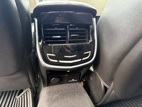 Used 2013 Cadillac XTS Platinum image 16