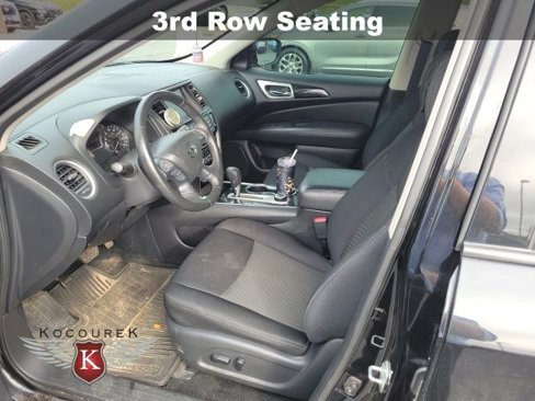 Used 2018 Nissan Pathfinder SV w/ SV All Weather Package image 2