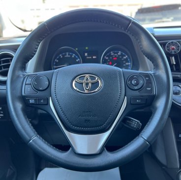 Certified 2017 Toyota RAV4 XLE image 32
