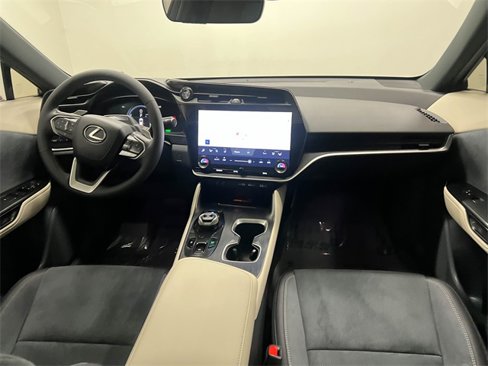 Used 2023 Lexus RZ 450e Premium image 13
