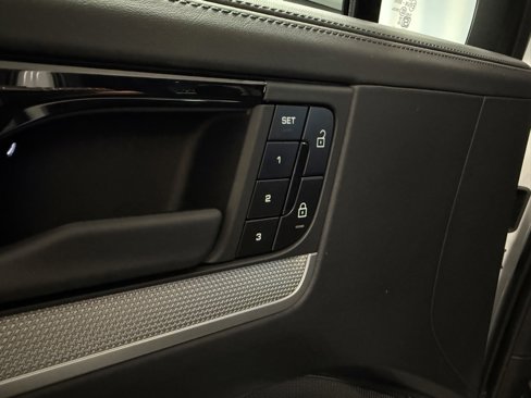 New 2026 Porsche Cayenne Coupe image 10