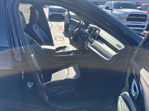 Used 2024 Jeep Compass Limited image 27