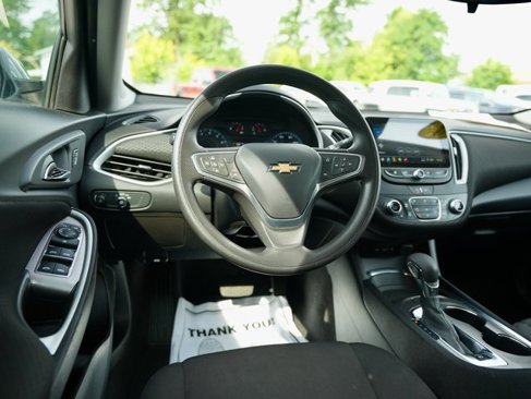Used 2023 Chevrolet Malibu LT image 16