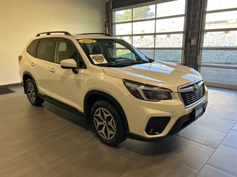 Used 2021 Subaru Forester Premium image 5