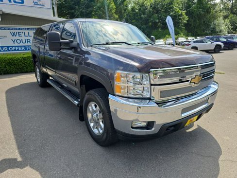 Used 2011 Chevrolet Silverado 3500 LTZ image 8