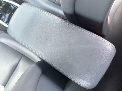 Used 2020 Chevrolet Bolt Premier w/ Infotainment Package image 21